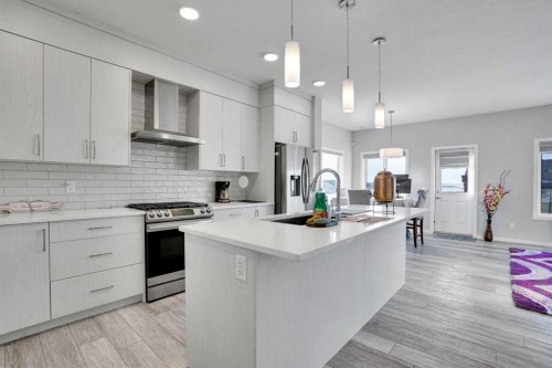 210 Lucas Close Nw, Calgary, AB - Indoor Photo Showing Kitchen With Upgraded Kitchen