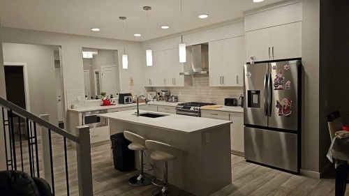 210 Lucas Close Nw, Calgary, AB - Indoor Photo Showing Kitchen With Upgraded Kitchen