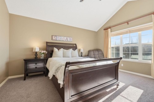 166 Cranridge Terrace Se, Calgary, AB - Indoor Photo Showing Bedroom