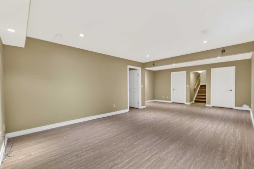 12069 Valley Ridge Drive Nw, Calgary, AB - Indoor Photo Showing Other Room