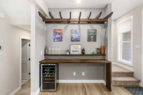 915 Crestridge Common Sw, Calgary, AB - Indoor Photo Showing Other Room