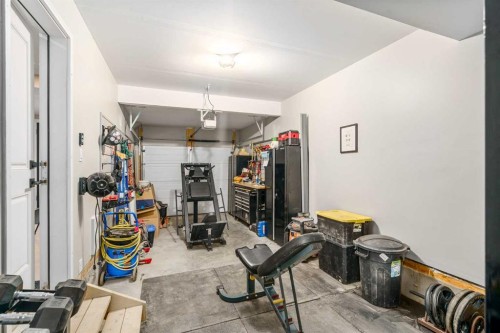 915 Crestridge Common Sw, Calgary, AB - Indoor