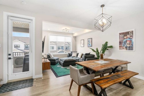 915 Crestridge Common Sw, Calgary, AB - Indoor Photo Showing Other Room