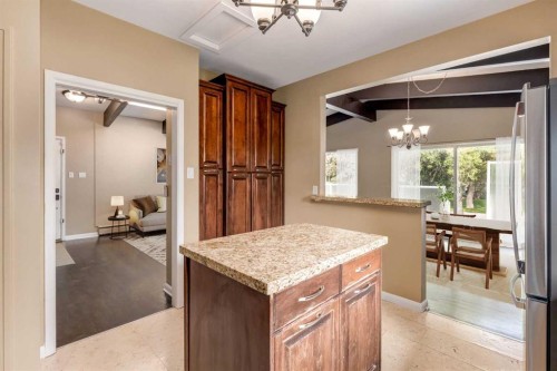 911 80 Avenue Sw, Calgary, AB - Indoor