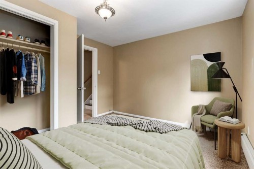 911 80 Avenue Sw, Calgary, AB - Indoor Photo Showing Bedroom