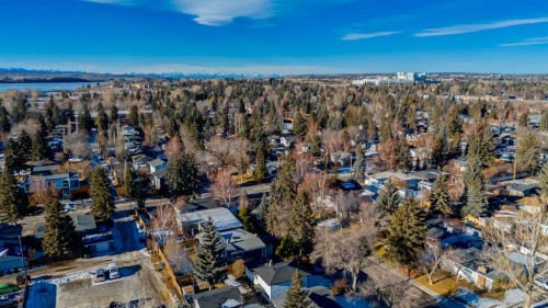 911 80 Avenue Sw, Calgary, AB - Outdoor With View
