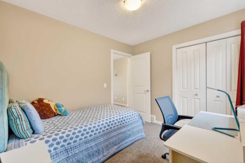 401 Mahogany Court Se, Calgary, AB - Indoor Photo Showing Bedroom