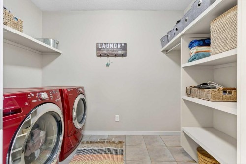 401 Mahogany Court Se, Calgary, AB - Indoor Photo Showing Laundry Room