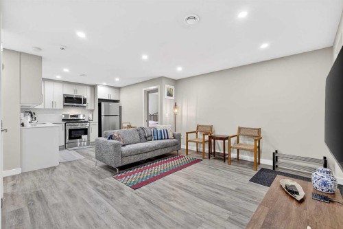 401 Mahogany Court Se, Calgary, AB - Indoor