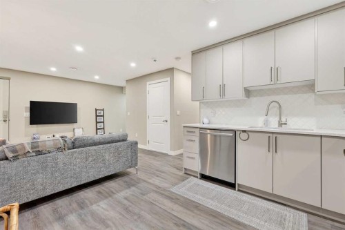 401 Mahogany Court Se, Calgary, AB - Indoor