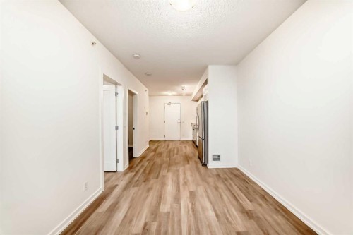 310-450 8 Avenue Se, Calgary, AB - Indoor Photo Showing Other Room