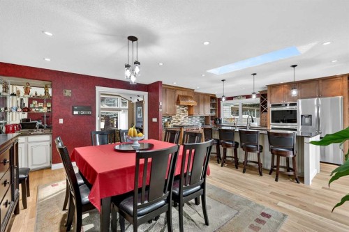 80 Oakmount Way Sw, Calgary, AB - Indoor