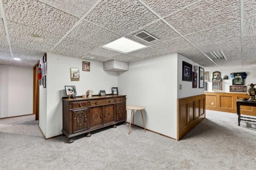 80 Oakmount Way Sw, Calgary, AB - Indoor