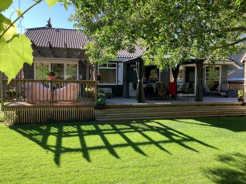 80 Oakmount Way Sw, Calgary, AB - Outdoor With Deck Patio Veranda