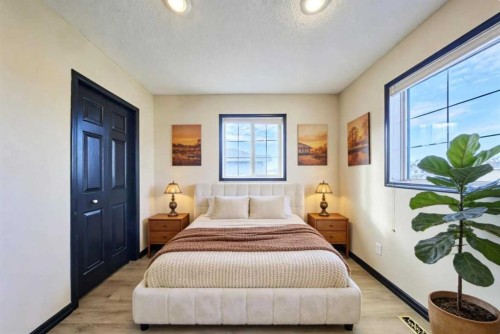 131 Arbour Wood Close Nw, Calgary, AB - Indoor Photo Showing Bedroom