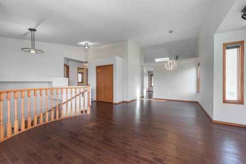 137 Arbour Ridge Heights Nw, Calgary, AB - Indoor Photo Showing Other Room