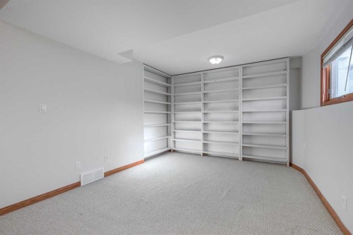 137 Arbour Ridge Heights Nw, Calgary, AB - Indoor Photo Showing Other Room