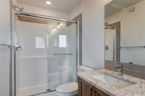 37 Setonvista Gate Se, Calgary, AB - Indoor Photo Showing Bathroom