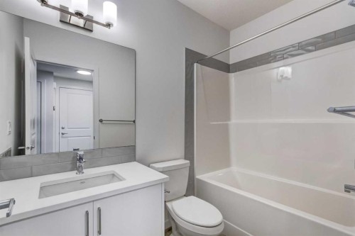 37 Setonvista Gate Se, Calgary, AB - Indoor Photo Showing Bathroom