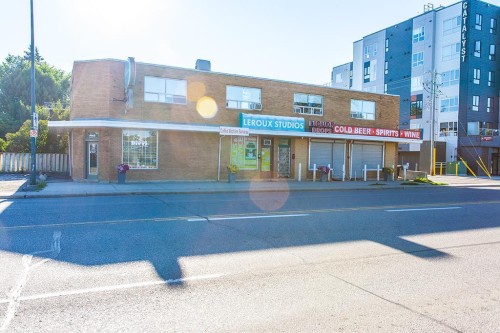 2116 14 Street Nw, Calgary, AB 