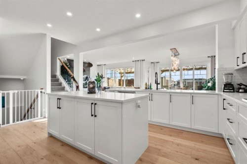 116 Ranchers View, Okotoks, AB - Indoor Photo Showing Kitchen