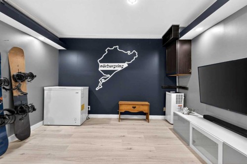 10 Deer Lane Bay Se, Calgary, AB - Indoor