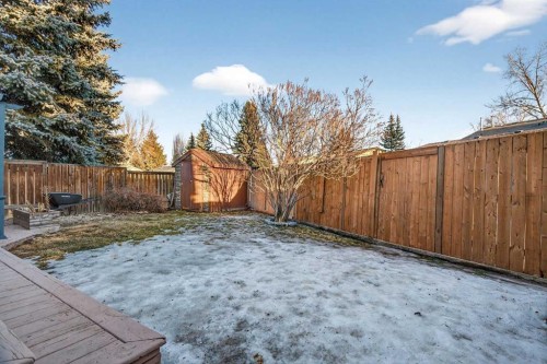10 Deer Lane Bay Se, Calgary, AB - Outdoor