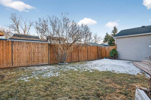 10 Deer Lane Bay Se, Calgary, AB - Outdoor