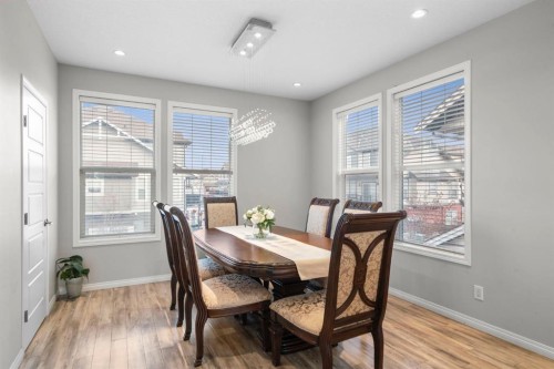 2001-280 Williamstown Close Nw, Airdrie, AB - Indoor Photo Showing Dining Room