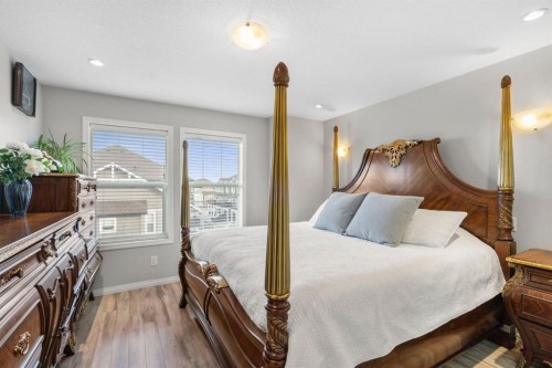 2001-280 Williamstown Close Nw, Airdrie, AB - Indoor Photo Showing Bedroom