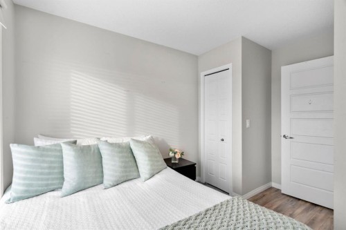 2001-280 Williamstown Close Nw, Airdrie, AB - Indoor Photo Showing Bedroom