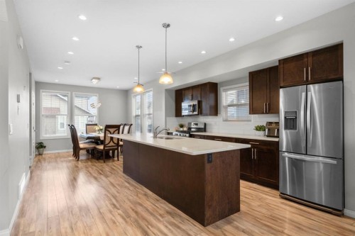 2001-280 Williamstown Close Nw, Airdrie, AB - Indoor Photo Showing Kitchen With Stainless Steel Kitchen With Upgraded Kitchen