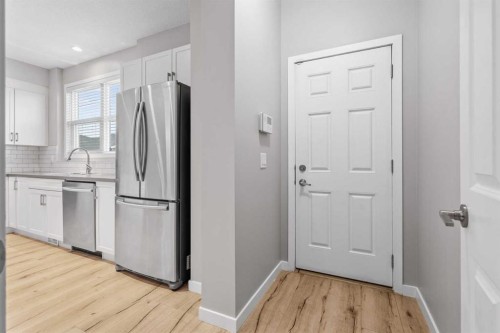 368 Redstone Drive Ne, Calgary, AB - Indoor Photo Showing Kitchen