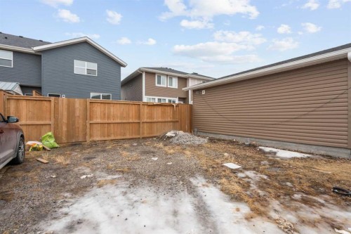 368 Redstone Drive Ne, Calgary, AB - Outdoor