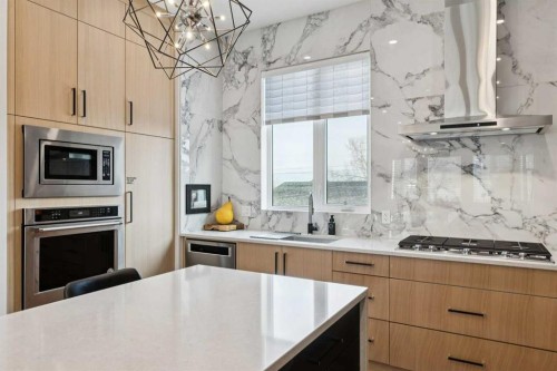 60 Havenhurst Crescent Sw, Calgary, AB - Indoor Photo Showing Kitchen With Upgraded Kitchen