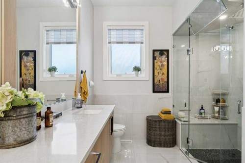 60 Havenhurst Crescent Sw, Calgary, AB - Indoor Photo Showing Bathroom