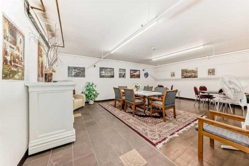 111-6900 Hunterview Drive Nw, Calgary, AB - Indoor Photo Showing Other Room