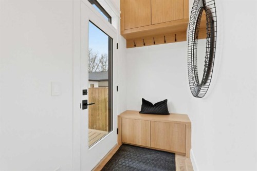 134 Lissington Drive Sw, Calgary, AB -  Photo Showing Other Room