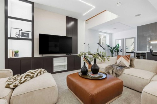 134 Lissington Drive Sw, Calgary, AB - Indoor Photo Showing Living Room