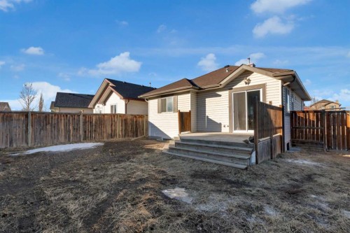 103 Canoe Square Sw, Airdrie, AB - Outdoor