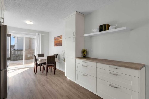 103 Canoe Square Sw, Airdrie, AB - Indoor Photo Showing Dining Room