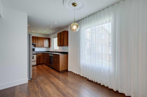 23 Erin Grove Court Se, Calgary, AB - Indoor Photo Showing Other Room