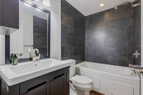 23 Erin Grove Court Se, Calgary, AB - Indoor Photo Showing Bathroom