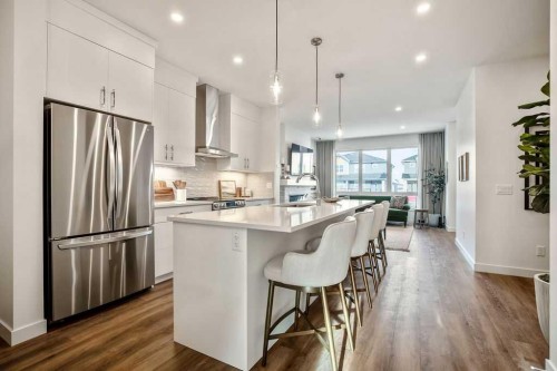 199 Annette Landing, Calgary, AB - Indoor Photo Showing Kitchen With Stainless Steel Kitchen With Upgraded Kitchen