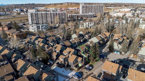 175-77 Glamis Green Sw, Calgary, AB - Outdoor With View