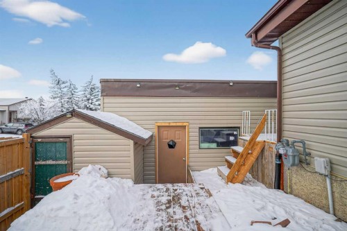 3503 42 Street Ne, Calgary, AB - Outdoor With Exterior