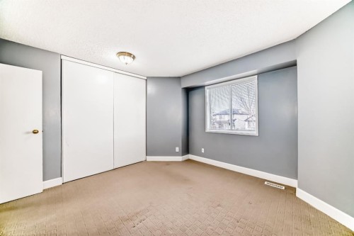 131 Taradale Drive Ne, Calgary, AB - Indoor Photo Showing Other Room