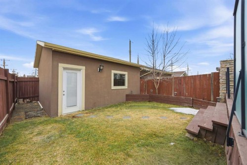 110 26 Avenue Ne, Calgary, AB - Outdoor