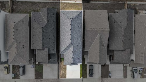 35 Versant View Sw, Calgary, AB - 