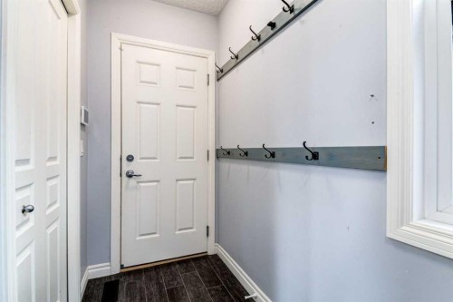 14 Marquis Heights Se, Calgary, AB - Indoor Photo Showing Other Room